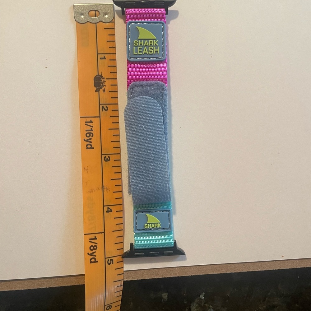 Freestyle shark leash Apple Watch band-new!